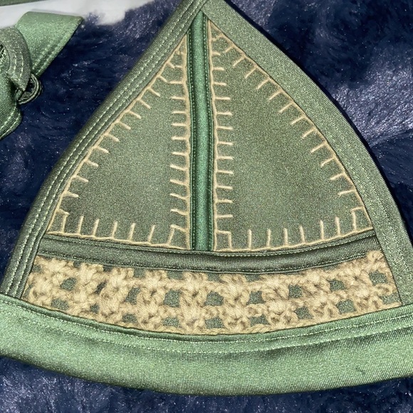 TRIANGL Bikini — army green & floral - Picture 3 of 6